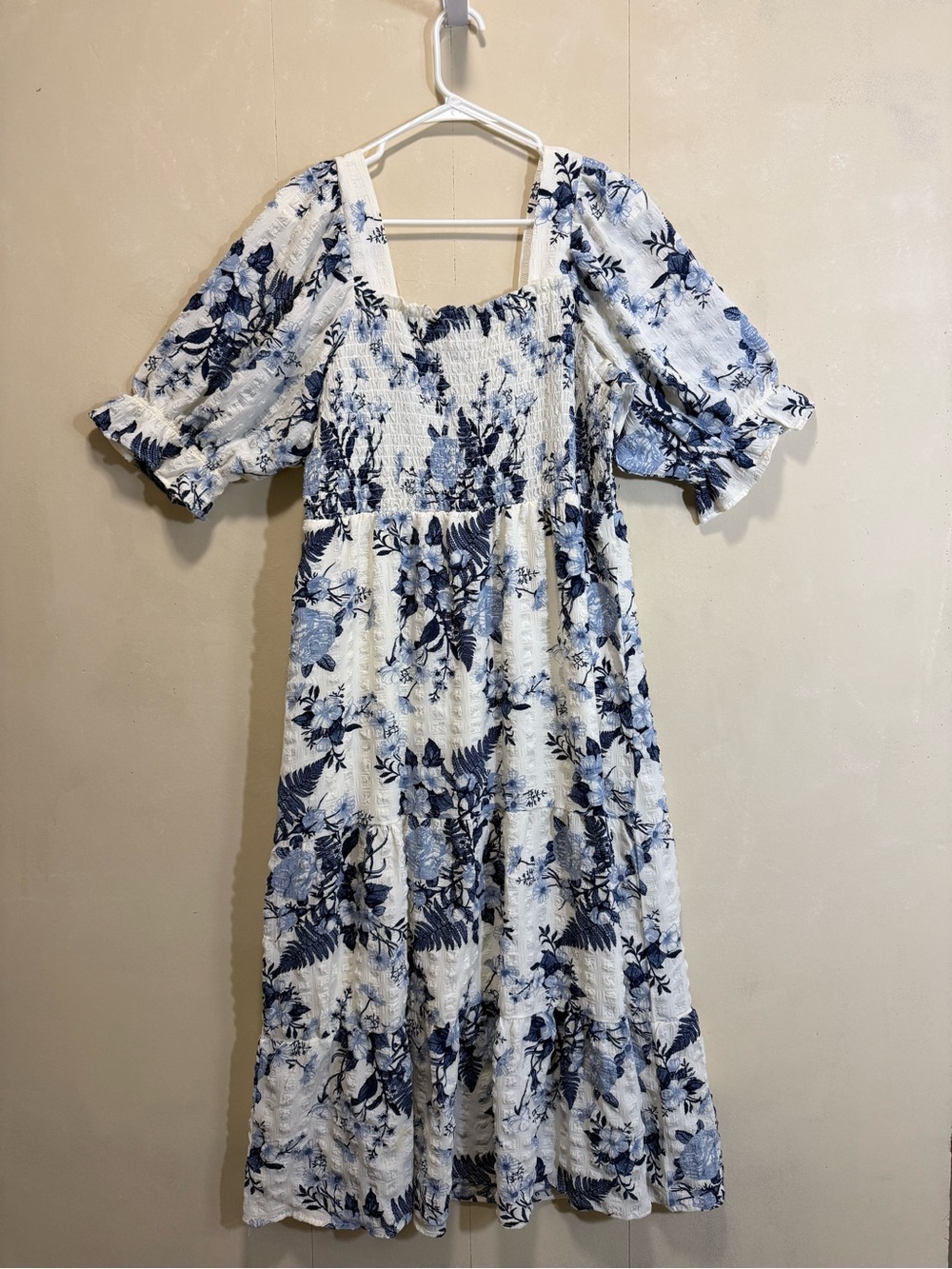 Wallpapher Blue Floral Tiered Smocked Midi Maxi Dress Women Sz L NWT - Picture 12 of 12